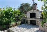 Location vacances Lumbarda - Apartments Liza-3