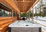 Location vacances Rigaud - Spa & Near the Lake - Chalet de L'Artisant-2