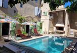 Location vacances Vauvert - Maison de village du Xvii siècle en Camargue-3