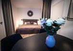 Location vacances Beroun - Luxury Angel Apartment with terrace-1