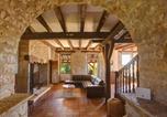 Location vacances Rignac - Villa avec piscine et parking - 12 pers. - Fr-1-828-20-2