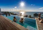 Hôtel Belize - Sandbar Beachfront Hotel & Hostel Restaurant-1