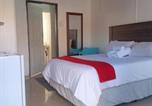 Location vacances Polokwane - Park Front Lodge-1
