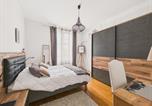 Location vacances Montignac - Maison pour 4 avec terrasse - centre Montignac-4