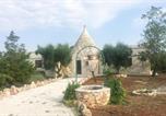 Location vacances  Province de Brindisi - Trulli delle Acacie by Perle di Puglia-4