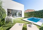 Location vacances Figueres - Jouvacations Villa La Selva-1