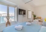Location vacances Vieux-Port de Marseille - Le Nautica - Première ligne sur le Vieux Port-2