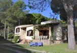 Location vacances Torroella de Montgrí - Casa con Gran Jardín Privado y Piscina Comunitaria en Torroella de Montgrí - Es-323-44-1