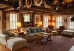Hôtel Middletown - Magical Post and Beam Loft Downtown Newport!-2
