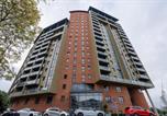 Location vacances Leeds - Leeds City Retreat on the Riverbank - Sleeps 8 - Balcony-2