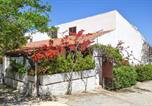 Location vacances  Province de Vibo-Valentia - Beautiful Apartment In Briatico-2