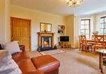 Location vacances Kirkton of Glenisla - West Lodge-4