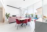 Location vacances  Alicante - Villa Coral, chic coastal design, saltwater pool - by Oyoostays-4