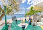 Location vacances  Sucuraj - House Beach house Toma-2