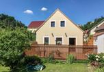 Location vacances Tábor - Holiday Home Parkany 2 by Interhome-1