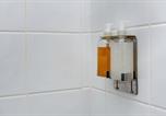 Location vacances Blaenhonddan - Modern Town Centre Apartment in Neath-2