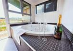 Location vacances Perth - Silverwood Spa Lodge-2