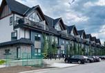 Location vacances Canmore - Joe's Contemporary 2 King Bedrooms Vacation Home in Canmore-3