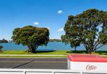 Hôtel te aroha - Tauranga Backpackers - Private Guest Rooms by the Water!-3