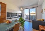 Location vacances  Province de Raguse - Beautiful Apartment In Pozzallo-3