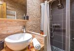 Location vacances La Clusaz - Appartement cosy 2 pièces, 4 pers, centre de La Clusaz, proche pistes, balcon et wifi - Fr-1-437-52-4