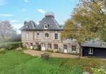 Location vacances Falaises d'Etretat - 8 Bedroom Nice Home In Vattetot-Sur-Mer-1