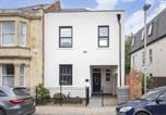Location vacances Cheltenham - Bloomsbury House - A Beautiful Two Bedroom Home-3