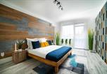 Location vacances Miskolc - Comfort 65 2-Bedroom Apartment with Balcony-1