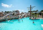 Camping avec Piscine Azur - Camping Le Vieux Port-1