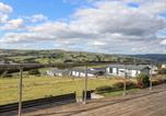 Location vacances  Gare d'Halifax - Heath Hideaway-4
