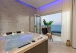 Location vacances Malia - Hersonissos Beach Front Suites-3