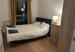 Location vacances Bracknell - Staying with Ganmos Place-1