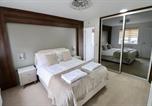 Location vacances Windsor - Spacious 5 Bedroom Home in Langley-3