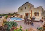 Location vacances Ghasri - Country Views Villa Victoria-1