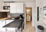 Location vacances Capbreton - Residence du Centre Joli studio rénové avec coin nuit terrasse et parking privé-4