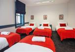Location vacances  Gare de Cardiff - Higgihaus #107 Sleeps up to 22 Hens Stags Rugby-1
