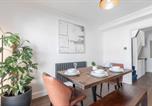 Location vacances Cheltenham - Central 2-Bed Modern Home with Garage-4