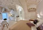 Location vacances Ostuni - Suite di design e charme nel centro storico-1