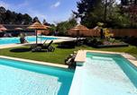Camping avec Ambiance club Joannas - Camping Hello Soleil-1