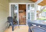 Location vacances Plonéour-Lanvern - Chalet avec Terrasse à Tréguennec pour 4 personnes - Api-1-52-944-2