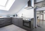 Location vacances  Marne - Appartement Chic à Reims, Confort & Élégance - Fr-1-870-28-3