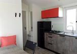 Location vacances Plonéour-Lanvern - Mobil-home avec terrasse à Tréguennec - Api-1-52-963-2