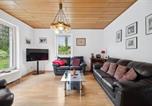 Location vacances Bad Elster - Cozy Home In Bad Brambach With Sauna-3