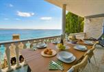 Location vacances  Paklenica - Holiday Home Seafront Escape - Happy Rentals-2