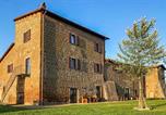Location vacances Baschi - Stunning Apartment In Lubriano With Sauna-1