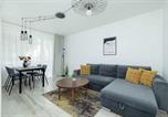 Location vacances Kołobrzeg - Apartment Katedralna Kołobrzeg Perfect for Remote Work by Noclegi Renters-1