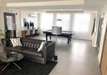 Location vacances Montréal - Luxurious Apartment in Brossard with Terrace-1