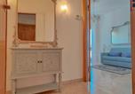 Location vacances  Province de Macerata - Center - Spacious Apartment near the Beach-4