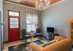 Location vacances Kleinmond - Bietjie Sjiek Charming Kleinmond Coastal Escape-4
