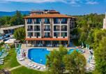 Hôtel Царево - Hotel Oasis Del Mare-1